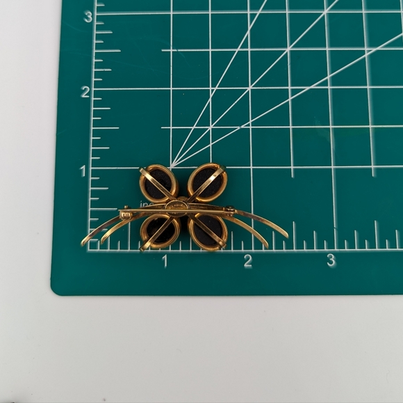 Beautiful Vintage Bal-Ron 12k G.F. Black Onyx Brooch Flower 4 Leaf Clover Motifs - Picture 7 of 7